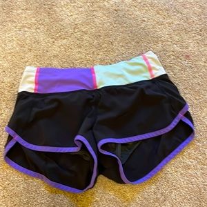 Lululemon shorty shorts